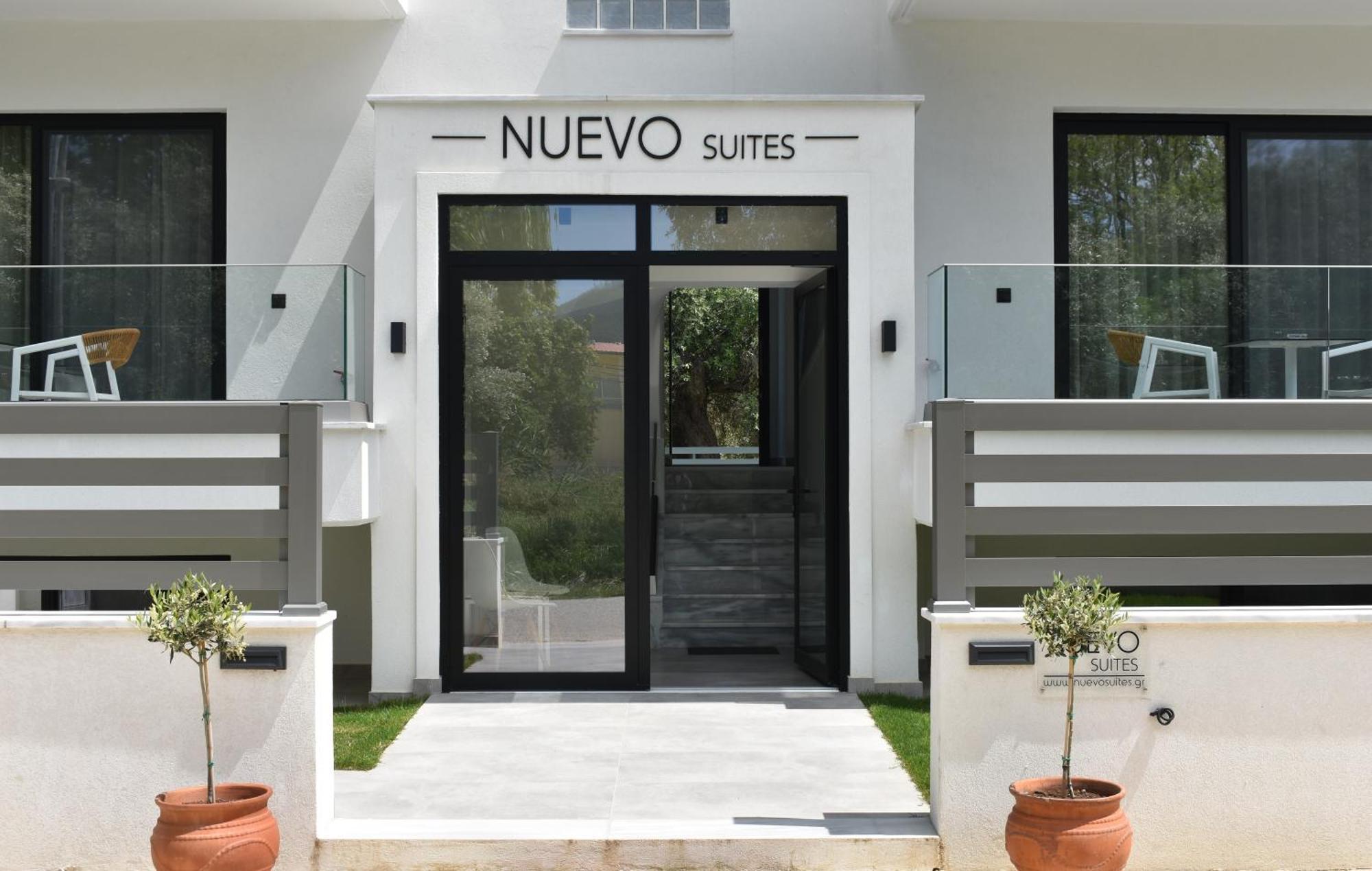 Nuevo Suites Лименас Екстериор снимка
