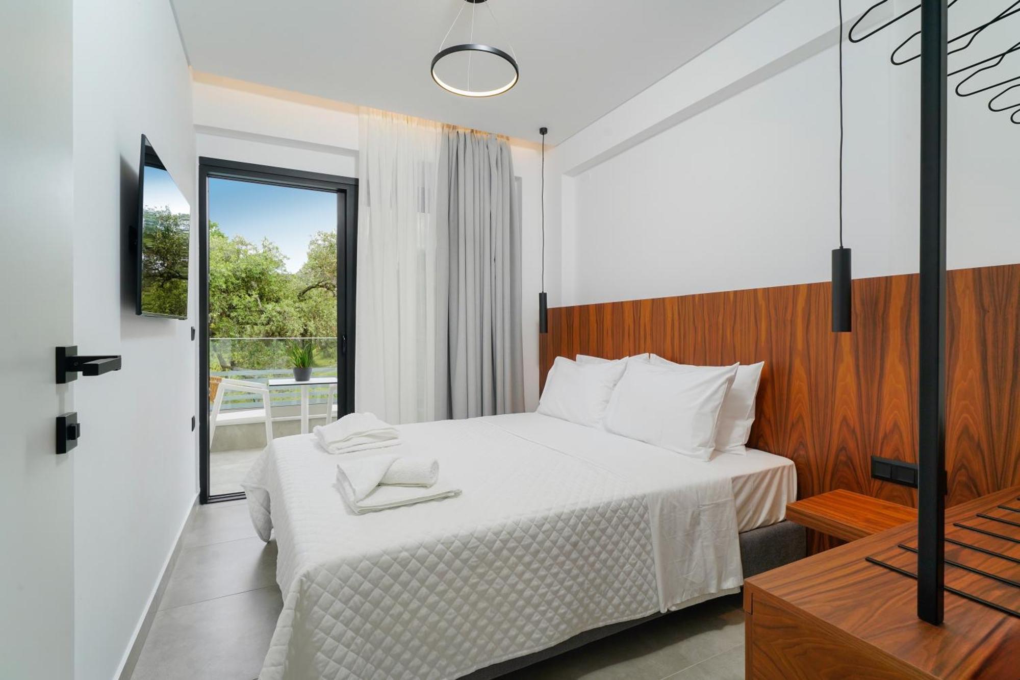 Nuevo Suites Лименас Екстериор снимка